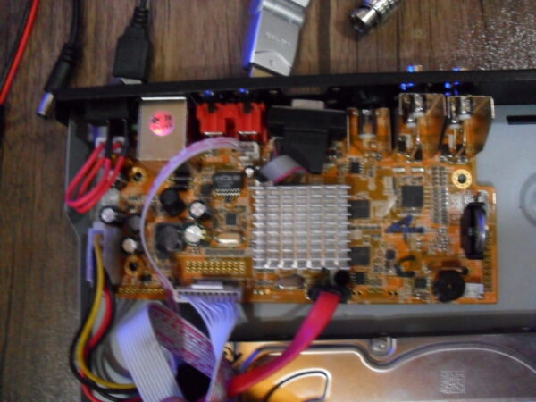 AHB70XXT8-3521 V1.01B 20140804