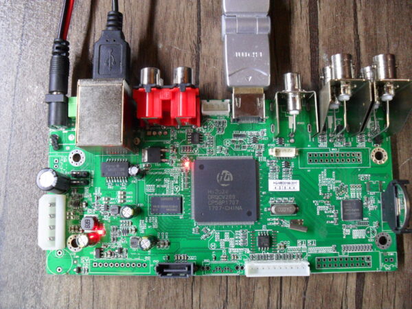 AHB700XT8-3520D V4.03B 0197166178