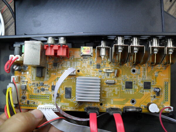 AHB7004T-GS-V3 V3.01B 0237166159