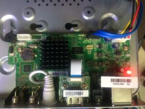 DS-7204HI-SL (DS-80171 REV1.0)