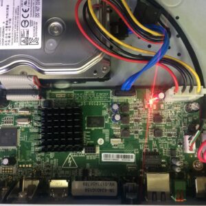 DS-7204HFI-SH (DS-801233 REV2.2)